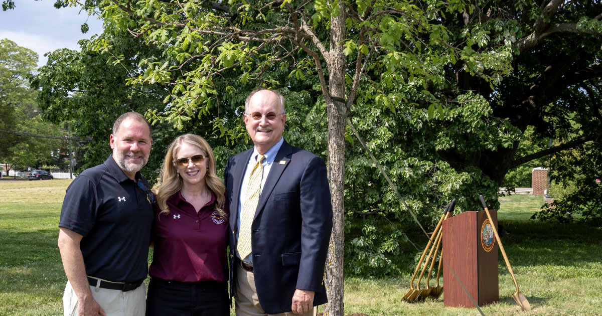 Salisbury University Centennial Tree dedication